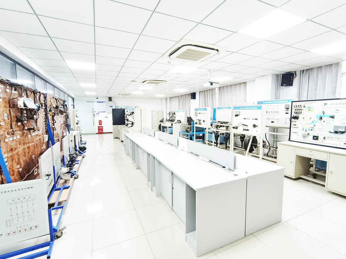 西安外事學院工學院汽車電子技術實驗室介紹